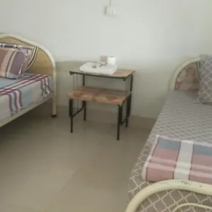 Fullmoon House Guest house