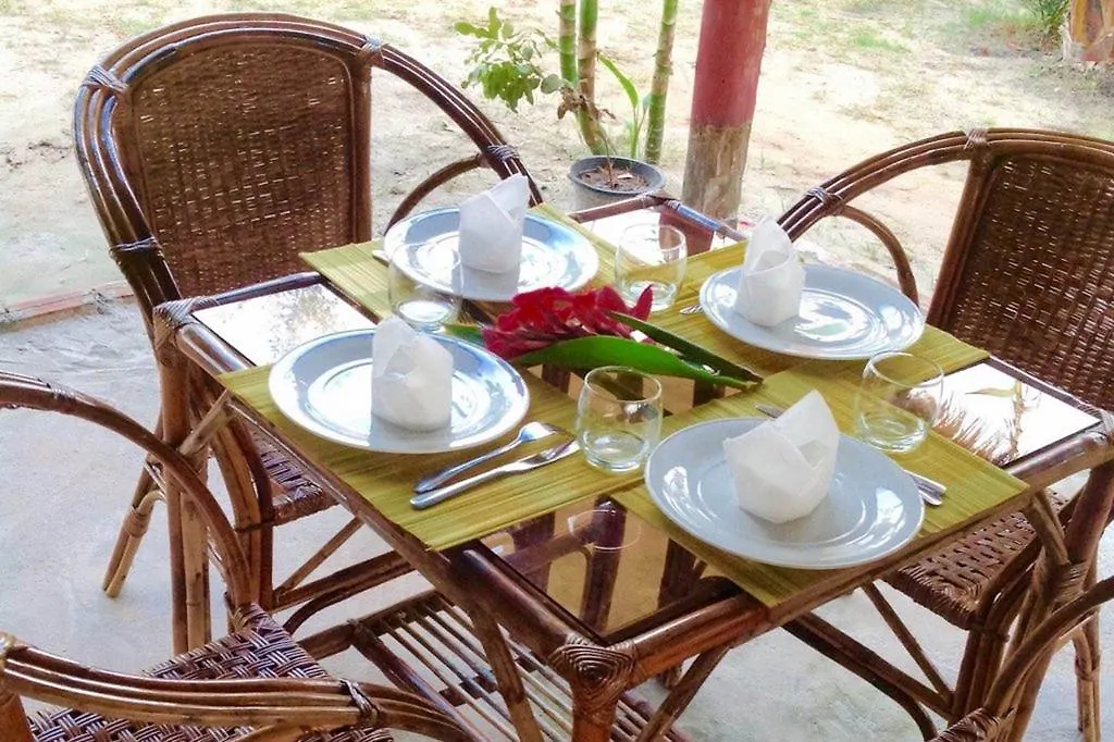 Guest house Ananas Beach Bungalows Sihanoukville